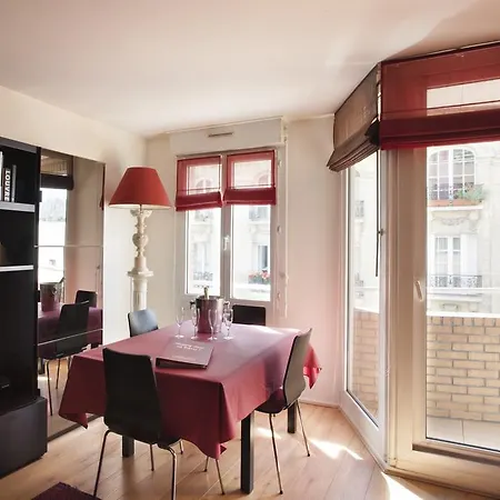 Rouge Orleans * Paris